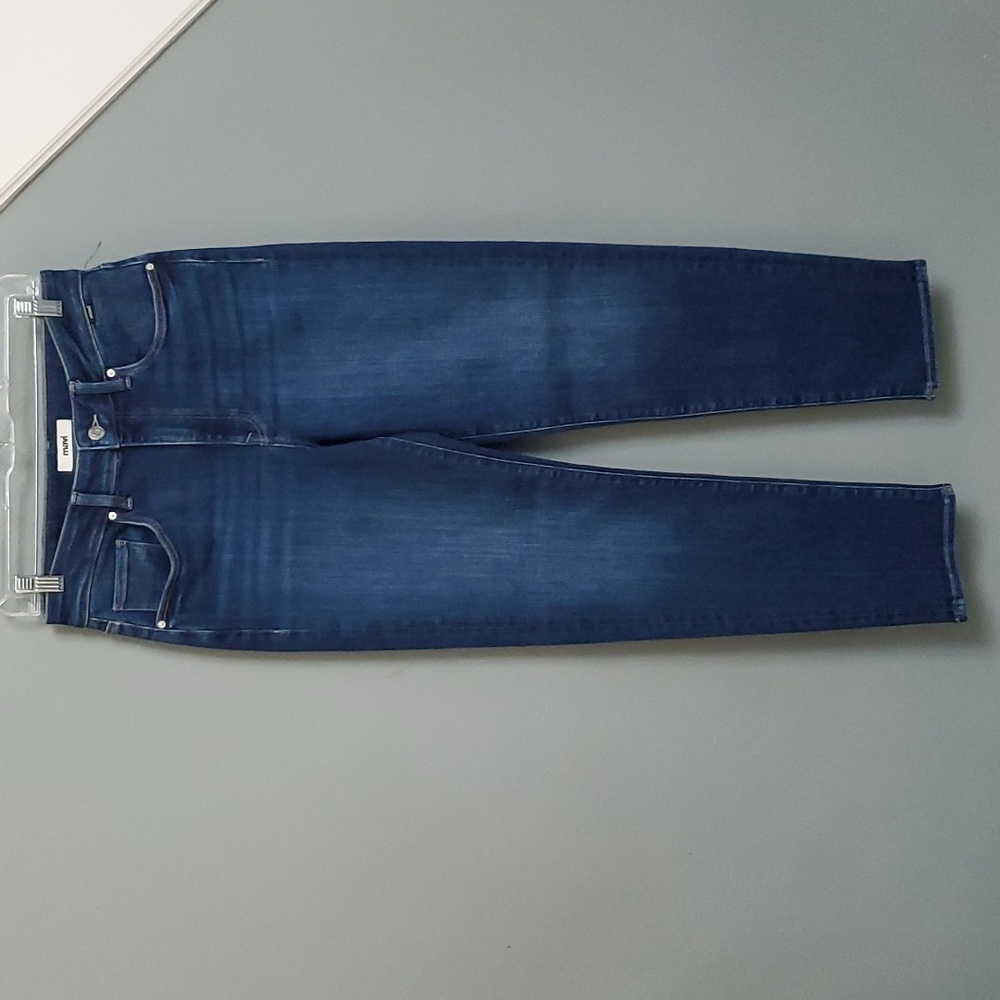 MAVI SOHO High-Rise girlfriend jeans (sz 27W  x 29L)